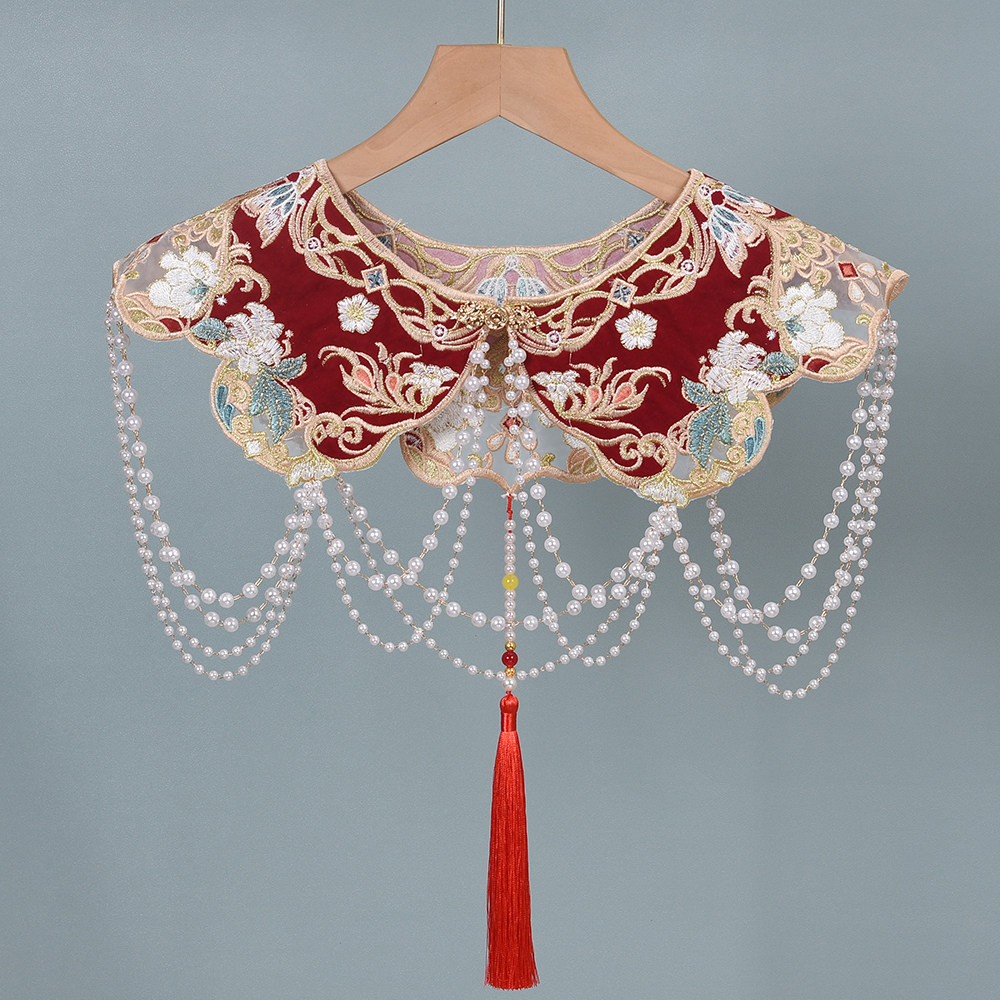 Beaded Red Cloud Collar, Chine - đánh giá và giá Beading